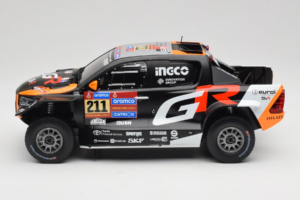 Toyota GR DKR Hilux Evo #211 H. Lategan / B. Cummings Rally Dakar 2025 IXO 1:18 18RMC237 Metall – Bild 3 von 6