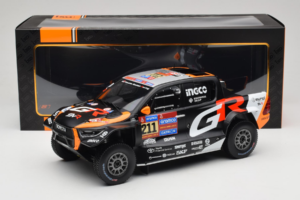 Toyota GR DKR Hilux Evo #211 H. Lategan / B. Cummings Rally Dakar 2025 IXO 1:18 18RMC237 Metall – Bild 6 von 6