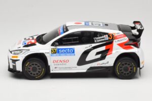Toyota GR Yaris Rally2 #37 Y. Yamamoto Rally Finland 2024 IXO 1:18 18RMC212A Metall – Bild 3 von 6