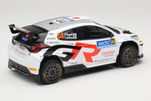 Toyota GR Yaris Rally2 #44 H. Kogure Rally Finland 2024 IXO 1:18 18RMC212B Metall – Bild 2 von 6