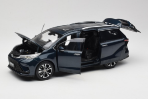 Toyota Granvia Dunkelblau OEM 1:18 FCL22GR803 Metall – Bild 2 von 8