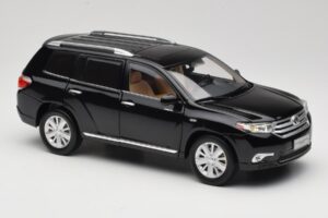 Toyota Highlander XU40 Schwarz Paudi Model 1:18 2043612-B1 Metall – Bild 6 von 8