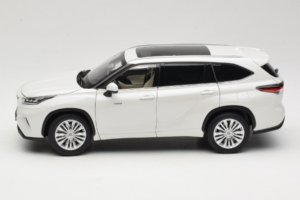 Toyota Highlander XU70 Weiss OEM 1:18 26071-2011 Metall – Bild 4 von 8