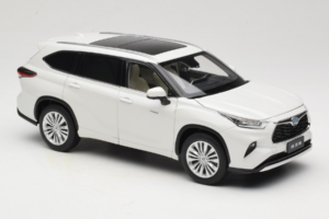 Toyota Highlander XU70 Weiss OEM 1:18 26071-2011 Metall – Bild 6 von 8