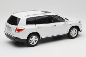 Toyota Highlander XU40 Weiss Paudi Model 1:18 2043612-W1 Metall – Bild 3 von 8