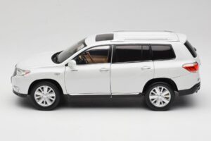 Toyota Highlander XU40 Weiss Paudi Model 1:18 2043612-W1 Metall – Bild 4 von 8