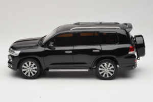 Toyota Land Cruiser LC200 Schwarz Kengfai 1:18 KF024-13 Metall – Bild 4 von 8