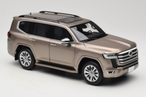 Toyota Land Cruiser LC300 ZX Gold LCD 1:18 LCD18013-ZX-GO Metall – Bild 6 von 8
