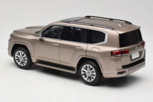 Toyota Land Cruiser LC300 ZX Gold LCD 1:18 LCD18013-ZX-GO Metall – Bild 7 von 8