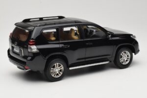 Toyota Land Cruiser Prado J150 Schwarz Paudi Model 1:18 623132-BK Metall – Bild 3 von 8