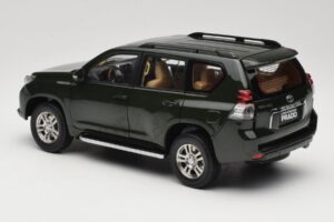 Toyota Land Cruiser Prado J150 Grün Paudi Model 1:18 623132-GR Metall – Bild 7 von 8