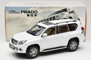 Toyota Land Cruiser Prado J150 Weiss Paudi Model 1:18 623132-WH Metall – Bild 8 von 8