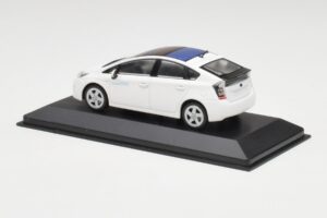 Toyota Prius XW30 Super Weiss Minichamps 1:43 PRIUS001 Metall – Bild 3 von 4