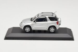 Toyota RAV4 XA20 Silber Helles Interieur Minichamps 1:43 31434205 Metall