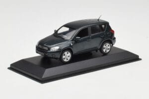 Toyota RAV4 XA20 Grün Minichamps 1:43 TOYOTA008 Metall – Bild 2 von 4