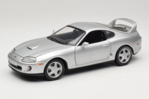 Toyota Supra A80 Silber Kyosho 1:18 8847 Metall