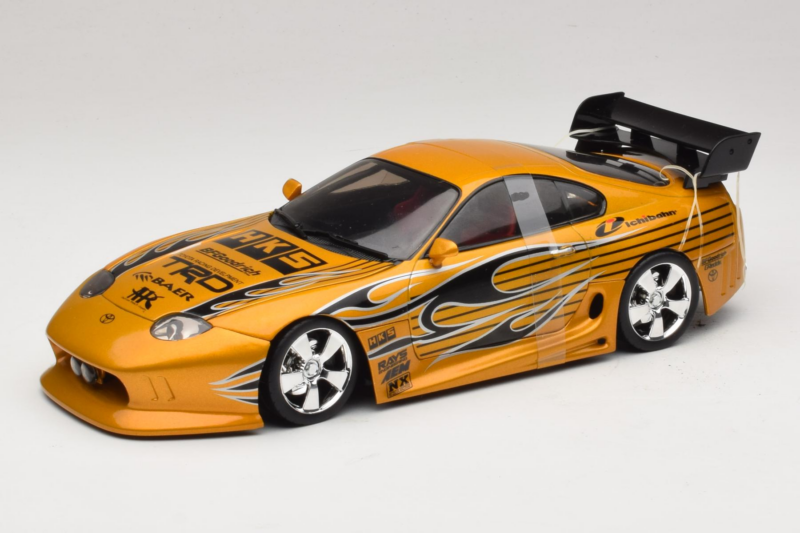 Toyota Supra A80 Gold Tunerz Edition Hot Wheels 1:18 B6091 Metall
