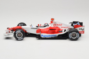Toyota TF105 #16 J. Trulli Panasonic Toyota Racing 2005 Minichamps 1:18 100050016 Metall – Bild 3 von 7