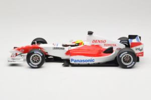 Toyota TF105 #17 R. Schumacher Panasonic Toyota Racing Showcar 2005 Minichamps 1:18 100050087 Metall – Bild 3 von 7