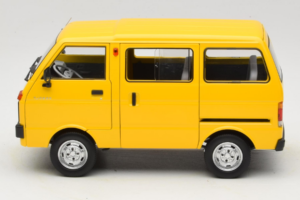 Toyota TJ110 Tianjin Huali Gelb OEM 1:18 TOYOTA014 Metall – Bild 4 von 8