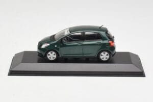 Toyota Yaris XP10 Oxford Green Minichamps 1:43 400166501 Metall