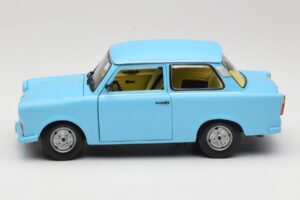 Trabant 601 Blau Sun Star 1:18 4290 Metall – Bild 4 von 8