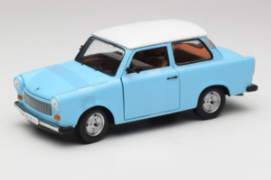 Trabant 601 Deluxe Blau Weiss Sun Star 1:18 4286 Metall