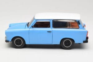 Trabant 601 Kombi Blau Sun Star 1:18 4272 Metall – Bild 4 von 8