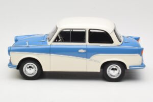 Trabant P50 Hellblau Creme BoS Models 1:18 BOS035 Resin – Bild 3 von 6