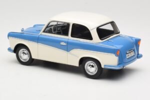 Trabant P50 Hellblau Creme BoS Models 1:18 BOS035 Resin – Bild 5 von 6