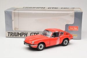 Triumph GT6 Mk3 Rot Sun Star 1:18 1056 Metall – Bild 6 von 6