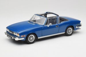 Triumph Stag Mk1 Sapphire Blue Revell 1:18 8815 Metall
