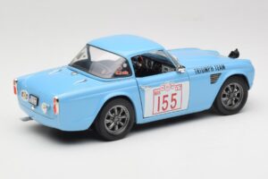 Triumph TR4 Rally Car Revell 1:18 8773 Metall – Bild 3 von 8