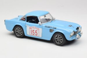 Triumph TR4 Rally Car Revell 1:18 8773 Metall – Bild 6 von 8