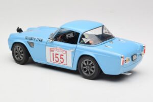 Triumph TR4 Rally Car Revell 1:18 8773 Metall – Bild 7 von 8