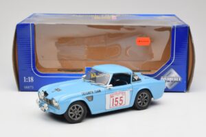 Triumph TR4 Rally Car Revell 1:18 8773 Metall – Bild 8 von 8