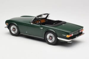 Triumph TR6 PI Dunkelgrün Minichamps 1:18 155132030 Metall – Bild 5 von 6