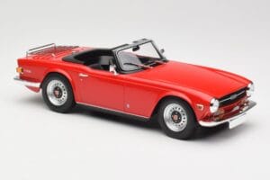 Triumph TR6 PI Rot Minichamps 1:18 155132031 Metall – Bild 4 von 6