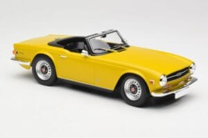 Triumph TR6 RHD Gelb Minichamps 1:18 155132034 Metall – Bild 4 von 6