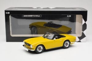 Triumph TR6 RHD Gelb Minichamps 1:18 155132034 Metall – Bild 6 von 6