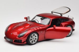 TVR Sagaris Rot Revell 1:18 08816 Metall – Bild 2 von 8