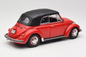 Volkswagen 1302 LS Cabriolet Rot Revell 1:18 08470 Metall – Bild 3 von 8