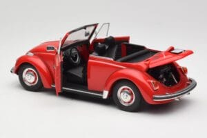 Volkswagen 1302 LS Cabriolet Rot Revell 1:18 08470 Metall – Bild 5 von 8