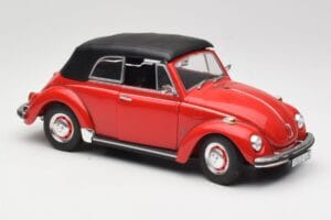 Volkswagen 1302 LS Cabriolet Rot Revell 1:18 08470 Metall – Bild 6 von 8