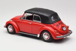 Volkswagen 1302 LS Cabriolet Rot Revell 1:18 08470 Metall – Bild 7 von 8