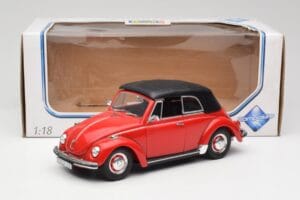 Volkswagen 1302 LS Cabriolet Rot Revell 1:18 08470 Metall – Bild 8 von 8