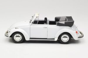 Volkswagen 1302 LS Cabriolet Weiss Revell 1:18 8415 Metall – Bild 4 von 8