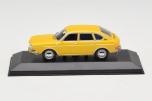 Volkswagen 411 Gelb Minichamps 1:43 VW005 Metall