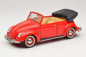 Volkswagen Beetle Cabriolet Rot Maisto 1:18 56010 Metall