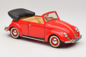 Volkswagen Beetle Cabriolet Rot Maisto 1:18 56010 Metall – Bild 6 von 8